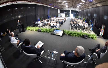 Comdefesa e Exército Brasileiro apresentam oportunidades para empresários catarinenses