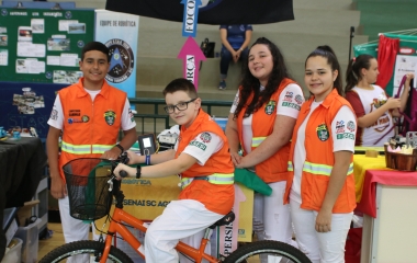 Em atividade de inovação, estudantes de robótica do SESI buscam soluções para BR 101