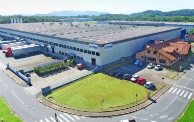 Krona expande área fabril e avança entre as maiores empresas