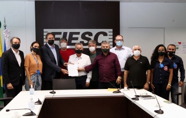 Empresários e trabalhadores iniciam negociações para mínimo regional de SC