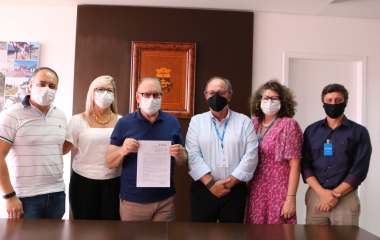 Quase mil alunos da rede municipal vão participar de programa de orientação profissional