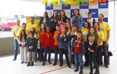 Escola S se destaca em competições de matemática e astronomia com alunos premiados