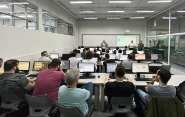 Senai promove treinamento internacional com especialista da Alemanha