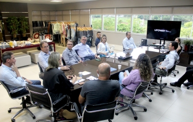 Presidente da FIESC finaliza roteiro com visita a empresas de Criciúma e região