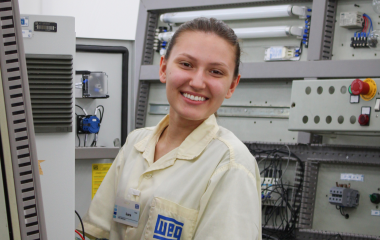 Com aprendizagem industrial, jovens têm acesso ao primeiro emprego 