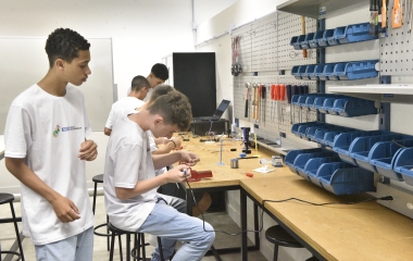 FIESC apresenta Escola SESI de Referência na Feira do Livro de Joinville