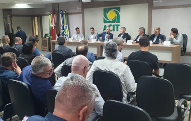 Reunião com secretários de Estado traz perspectivas para o aeroporto de Jaguaruna