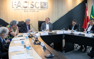 Empresários de SC mantêm mobilização contra voto de desempate pró-Fisco em Tribunal Tributário
