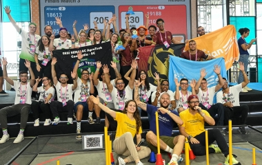 No Rio, estudantes de SC celebram prêmios em festival de robótica