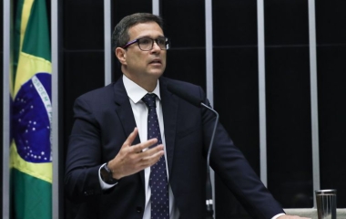 Campos Neto sugere ampliar autonomia do BC