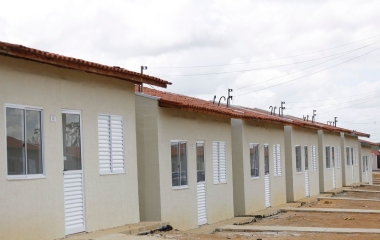 Com promessa de R$ 1,7 tri, PAC foca em moradia, mobilidade urbana e energia
