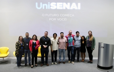 Em intercâmbio no Brasil, acadêmicos do Olympic College visitam UniSENAI 