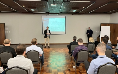 Setor automotivo de SC conhece recursos do Programa Rota 2030
