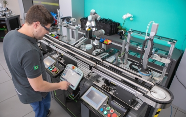 Nove em cada dez técnicos formados pelo SENAI em SC estão empregados