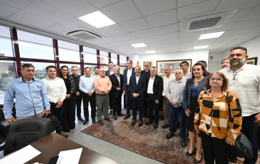 Empregadores e trabalhadores levam proposta do piso regional ao governo de SC