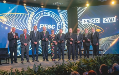 FIESC reitera defesa do controle de gasto público na Ordem do Mérito