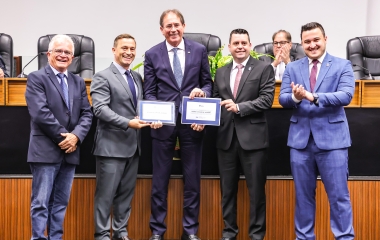 Presidente da FIESC recebe título de Cidadão Benemérito de Joinville