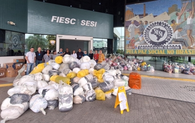 Caminhão com donativos para vítimas de enchente é enviado ao Rio Grande do Sul