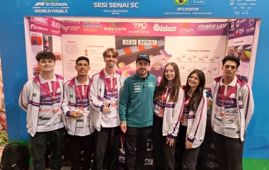 Estudantes da Escola SESI se destacam em mundial de robótica na Arábia Saudita