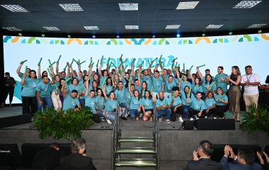 Em noite especial, 2,9 mil se formam na Educação de Jovens e Adultos do SESI/SC