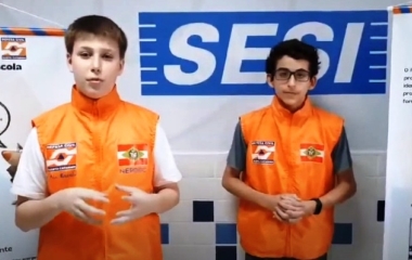 Alunos das Escolas SESI em SC participam de programa sobre emergências climáticas