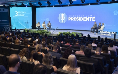 Presidente da FIESC agradece equipes de SESI/SC e SENAI/SC por excelência em educação