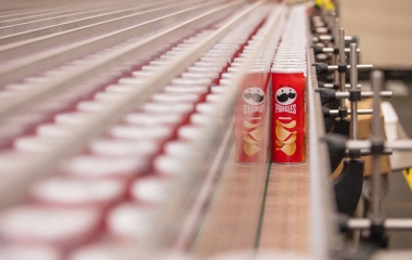 Com fábrica em SC, dona da Pringles investirá R$ 360 milhões até 2026