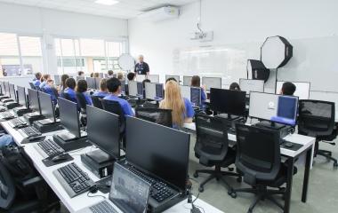 SENAI/SC está com 586 vagas para cursos técnicos gratuitos em nove cidades