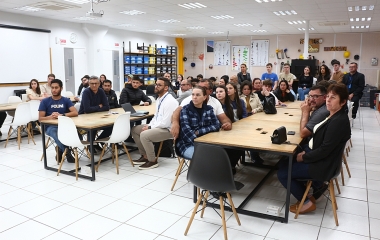 Ideias de jovens aprendizes do SENAI/SC viram soluções para indústrias do Alto Vale