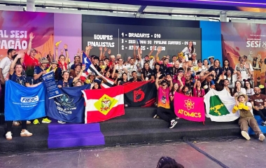 Estudantes das Escolas SESI/SC garantem cinco vagas em torneios internacionais de robótica