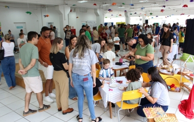 Dia da Família na Escola promove reflexões sobre o uso da tecnologia