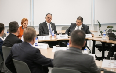 Fórum CEO debate na FIESC estratégias para destravar a produtividade da indústria catarinense