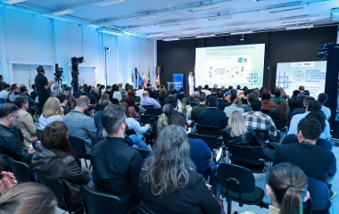 Indústria têxtil debate produtividade e tecnologia em Blumenau