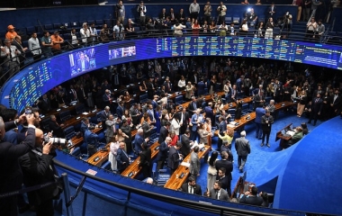 FIESC defende mudanças em emenda da jornada de trabalho durante regulamentação