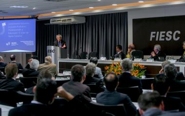 Professor Ricardo Paes de Barros abordou o descompasso entre educação e produtividade (foto: Fernando Willadino)