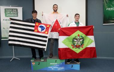 Em prova realizada nesta semana em Joinville, Dionatan Brancher foi o terceiro na ocupação de Engenharia de Moldes para Polímeros. Foto: André Koepsh
