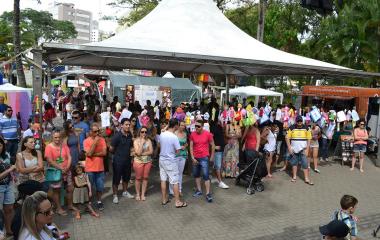 Comunidade acompanhou o evento realizado na Praça Nereu Ramos, em Criciúma. Foto: Novo Texto Comunicação