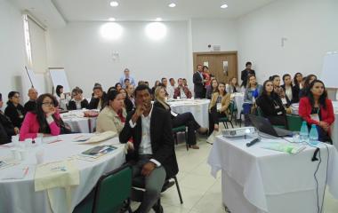 Ao todo, 46 profissionais participaram do evento em Itajaí (Foto: Luana Lemke)