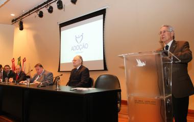 Dos 587 adolescentes atendidos por meio do programa Novos Caminhos, Côrte revelou que 90 estão empregados na indústria (Foto: Filipe Scotti)