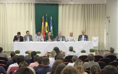 Côrte foi a Rio Negrinho acompanhado dos executivos das entidades da FIESC