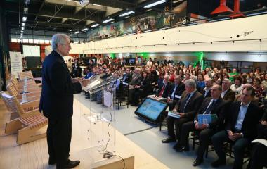 Reduzir evasão dos cursos de educação de adultos foi um dos desafios debatidos no evento de lançamento (foto: Pedro Waldrich)