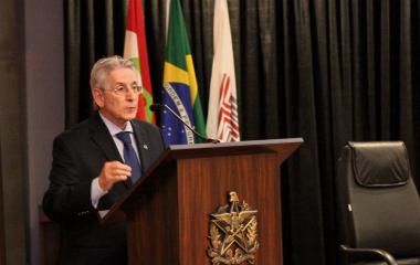 Côrte falou para integrantes dos poderes Executivo, Legislativo e Judiciário (Foto: Heraldo Carnieri)