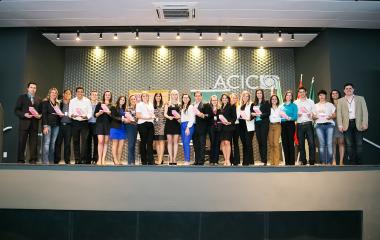 Empresas e estagiários reconhecidos no Prêmio do IEL. Foto: Everton Goulart.