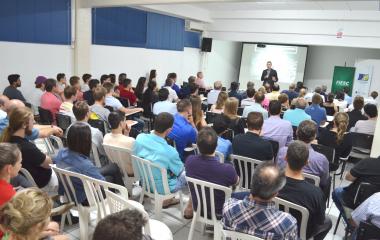 Empresários da região participaram de seminário promovido pela FIESC. Foto: MB Comunicação