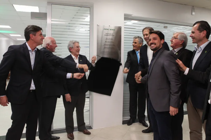 Entrega do novo espaço ocorreu na noite desta terça-feira (Foto: Fililpe Scotti)