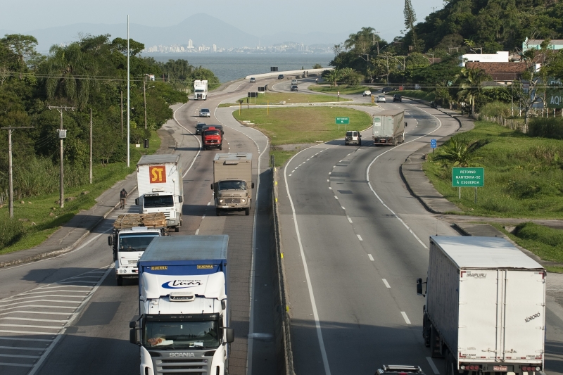 Câmara de Transporte e Logística aborda tabela que fixará valores mínimos de frete para o transporte rodoviário (foto: Markito/FIESC)