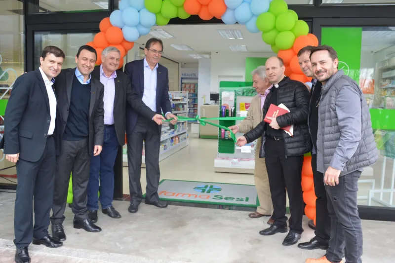 Entrega da farmaSesi na Marisol. Foto: Ronaldo Corrêa