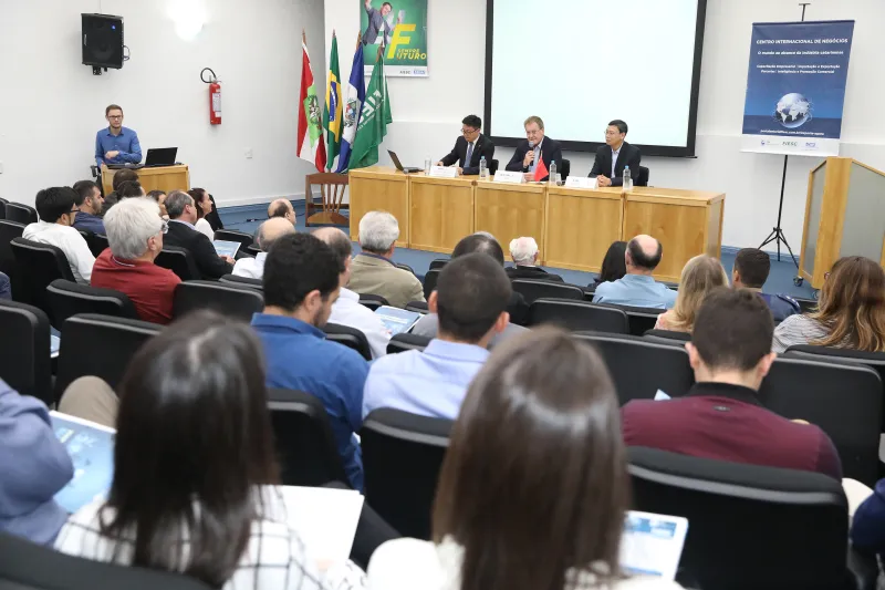 Seminário em Joinville aborda oportunidades entre SC e China