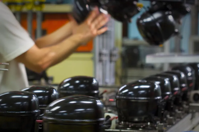 Desvalorização do real, alta do preço do óleo combustível e greve dos caminhoneiros provocam aumento nos custos da indústria