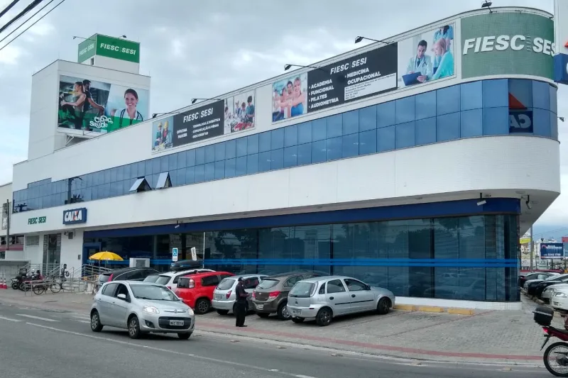 Unidade está localizada no Centro de Palhoça. Foto: Divulgação/SESI